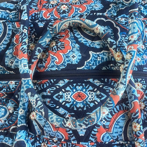 Vera Bradley Overnighter/Travel Bag - Picture 6 of 6